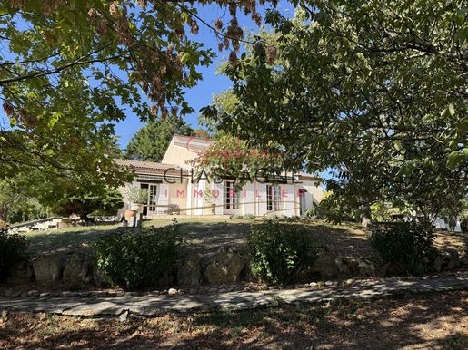 Maison 7 pièces 145 m² · à Branne · 145 m² · 420 000 €