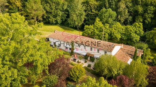 7 pièces 196 m² · à Montendre · 196 m² · 399 000 €