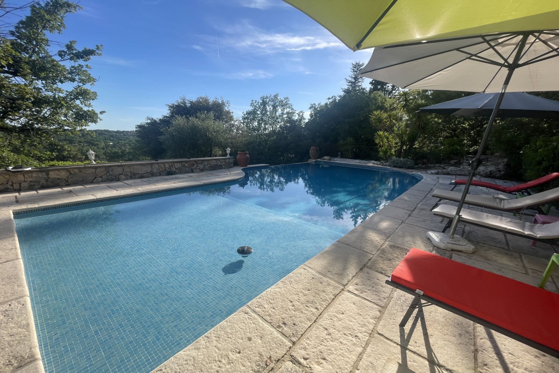 Maison à vendre, 200m², Saint-Cézaire-sur-Siagne