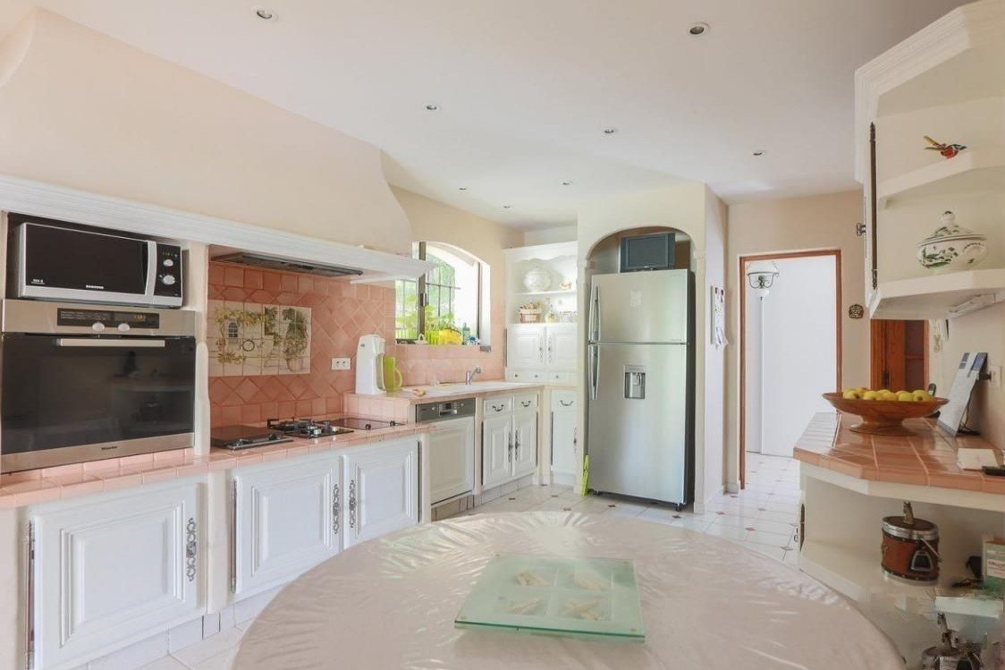 Maison à vendre, 200m², Saint-Cézaire-sur-Siagne