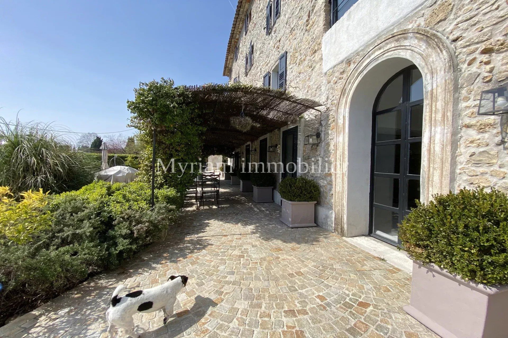 Maison à vendre, 460m², Grasse