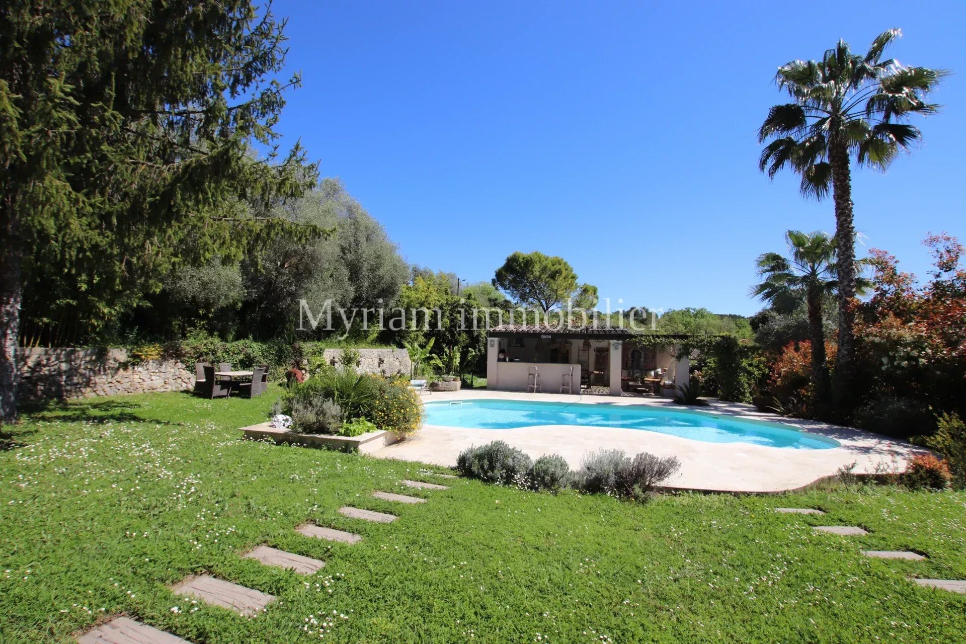 Maison à vendre, 240m², Grasse