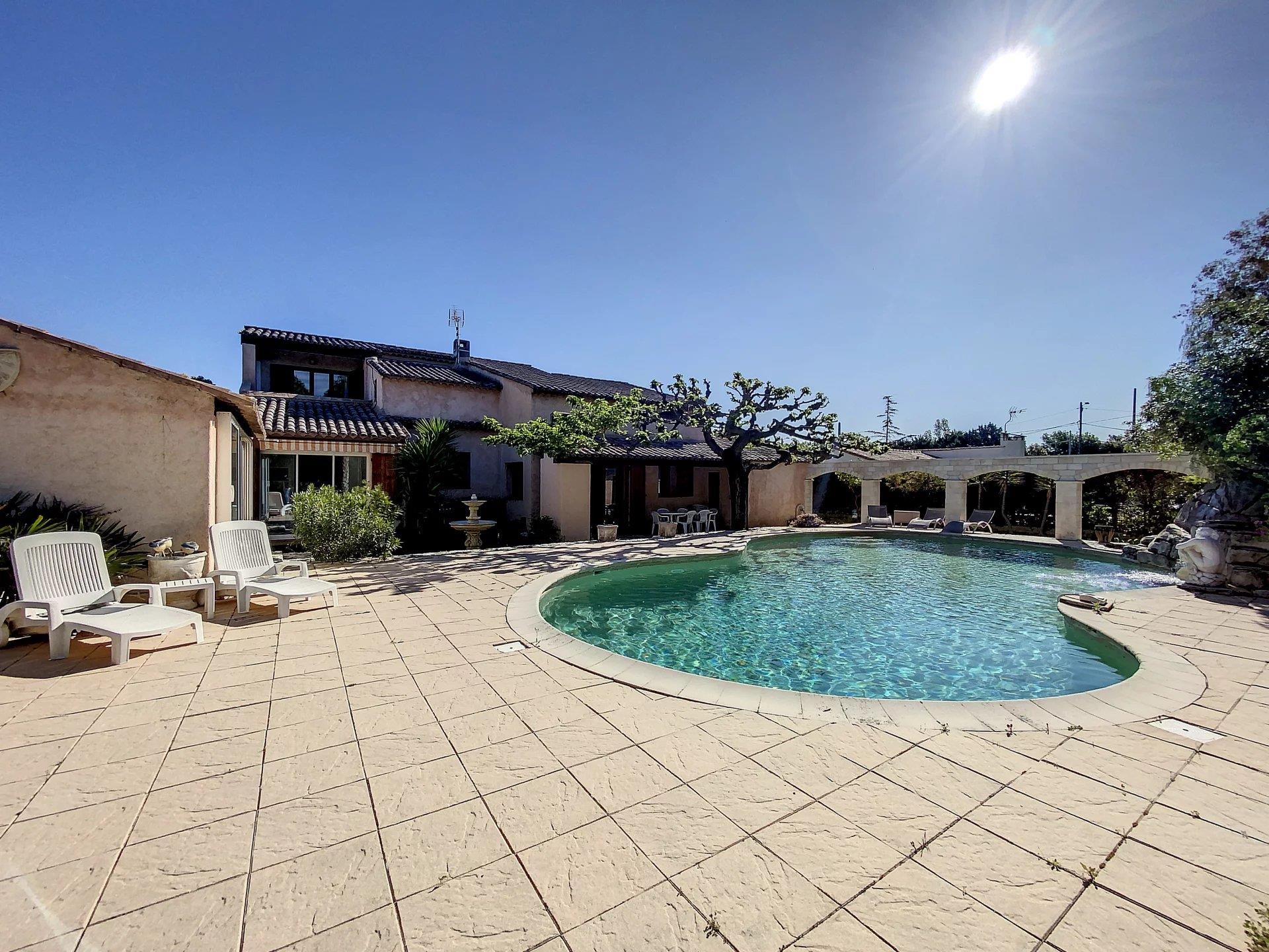 Maison à vendre, 190m², Antibes