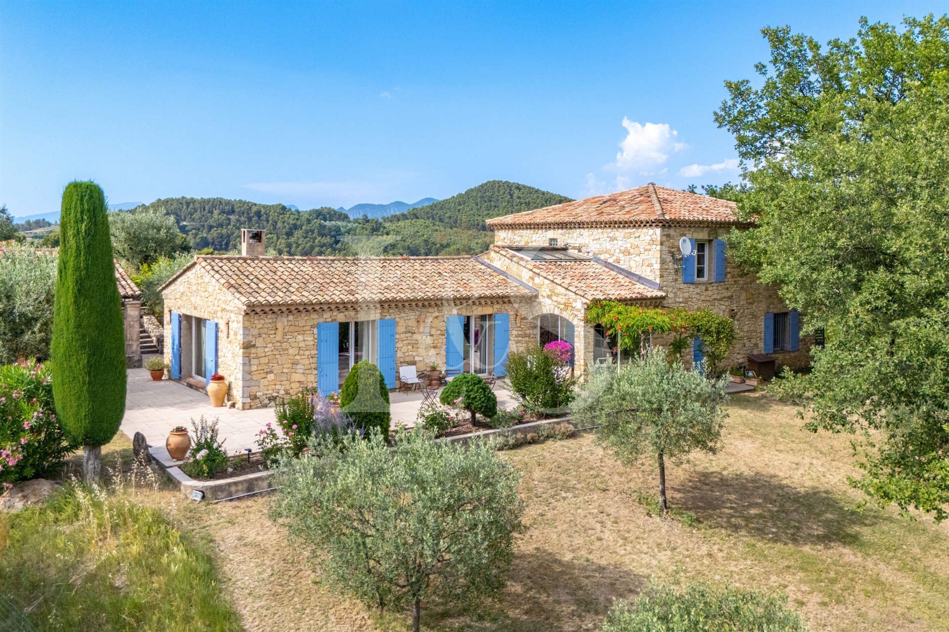 Maison à vendre, 220m², Entrechaux