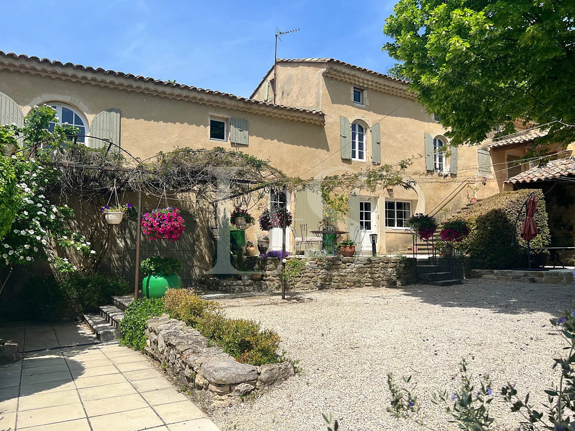 Maison à vendre, 320m², Grignan