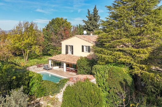 Maison 11 pièces 335 m² · à Pernes-les-Fontaines · 335 m² · 875 000 €