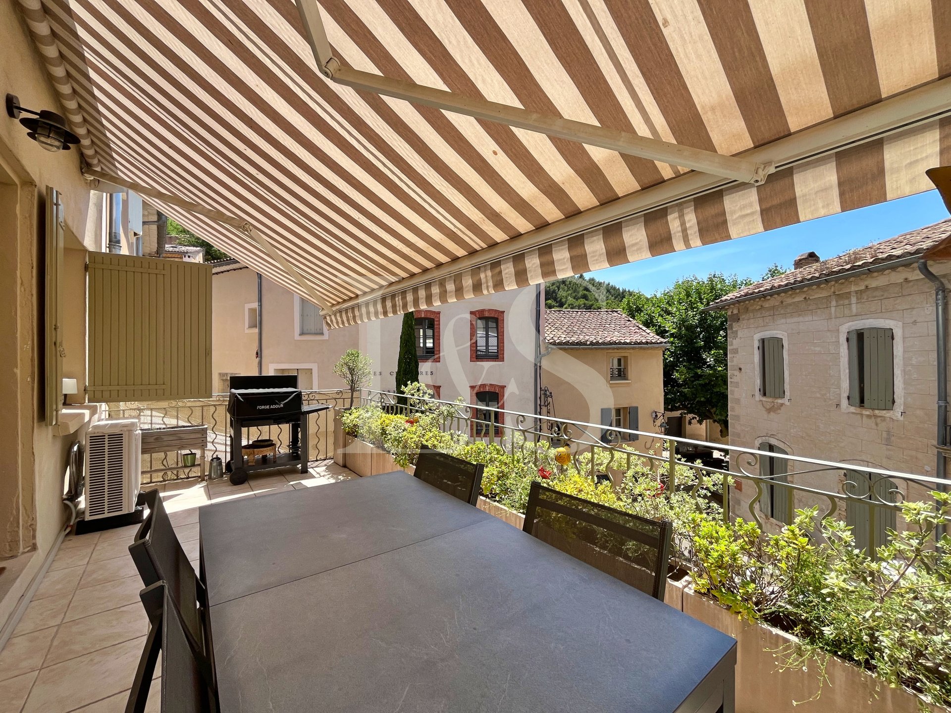 Maison à vendre, 105m², Gigondas