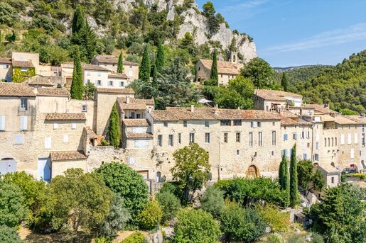 9 pièces 232 m² · à Séguret · 232 m² · 730 000 €