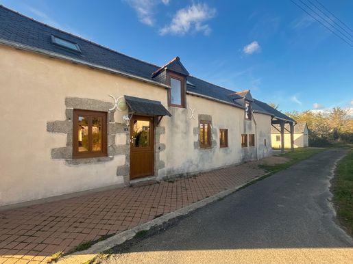 Maison 4 pièces 97 m² · à Javron-les-Chapelles · 97 m² · 163 150 €