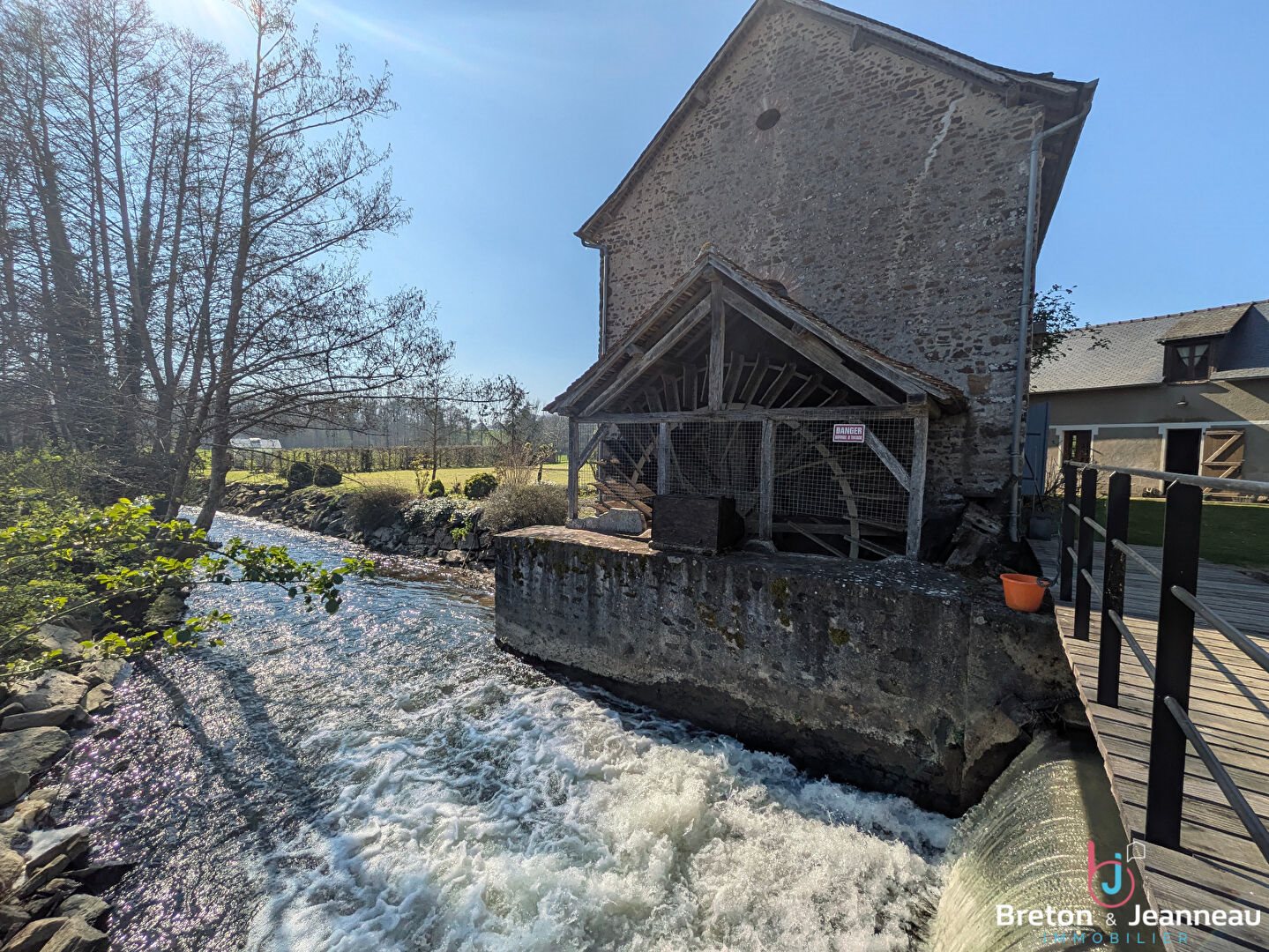 Maison à vendre, 164m², Sainte-Suzanne-et-Chammes