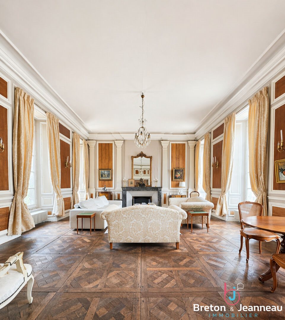 Maison à vendre, 383m², Mayenne