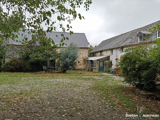 Maison 5 pièces 186 m² · à Vimartin-sur-Orthe · 186 m² · 184 150 €