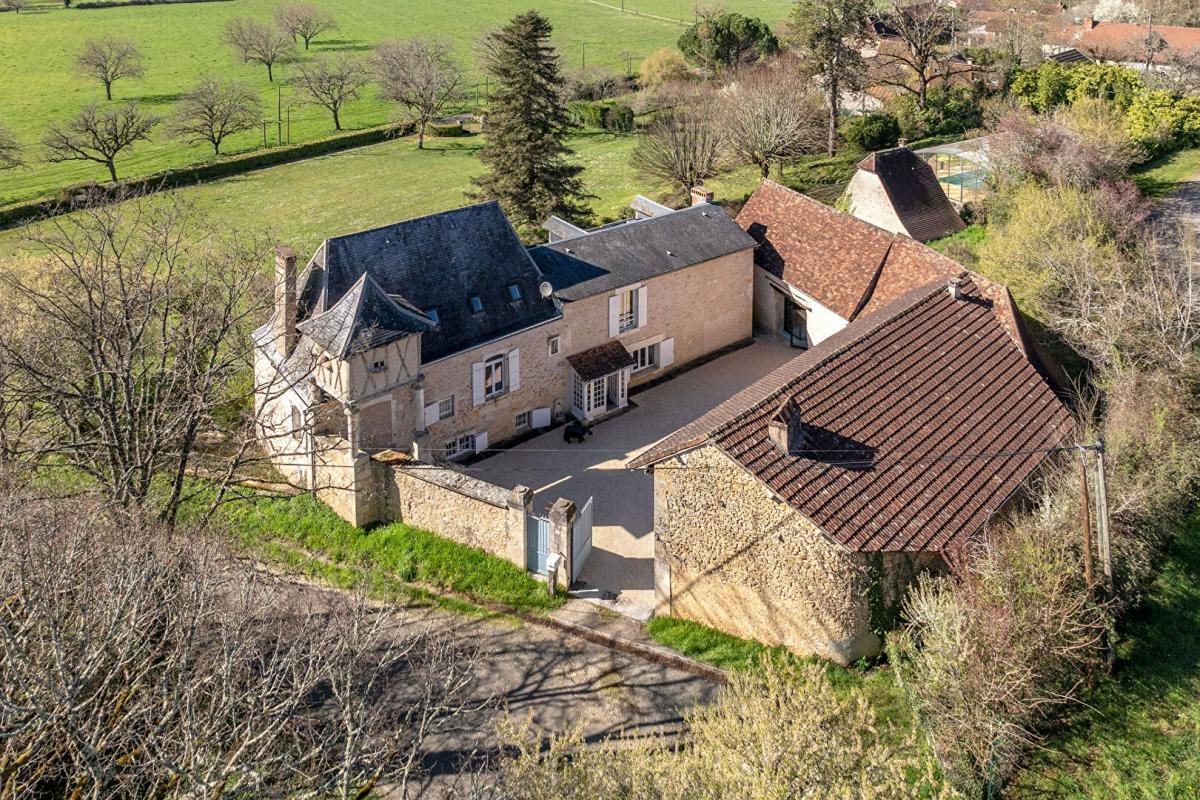 Maison à vendre, 250m², Cubjac-Auvézère-Val d'Ans