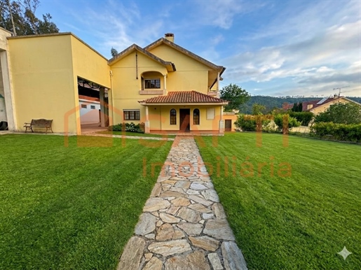 Oportunidade Única: Propriedade Mista com 3420 m2 em Caldelas - Leiria - Apenas 240.000€