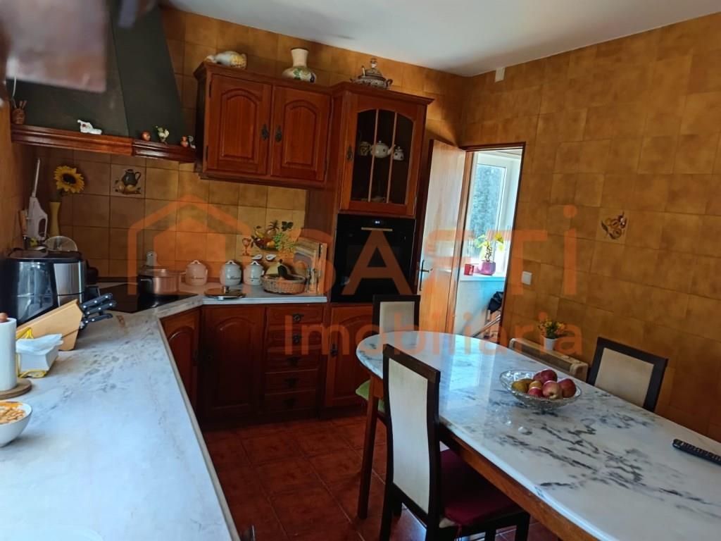 Vrijstaande woning 6 Slaapkamers Triplex Te Koop Barcelos