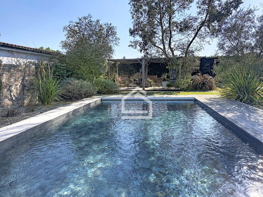 Maison à vendre, 215m², Saint-Médard-en-Jalles