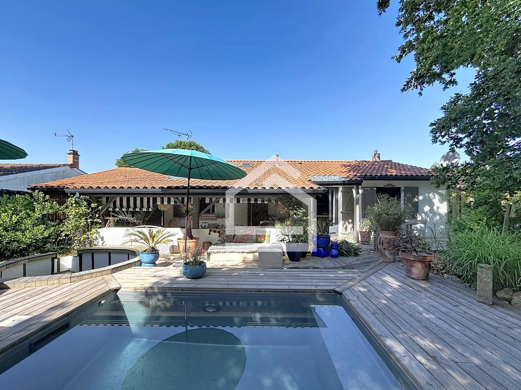 Maison à vendre, 126m², Saint-Aubin-de-Médoc