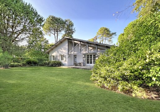 Maison 6 pièces 149 m² · à Saint-Aubin-de-Médoc · 149 m² · 735 000 €
