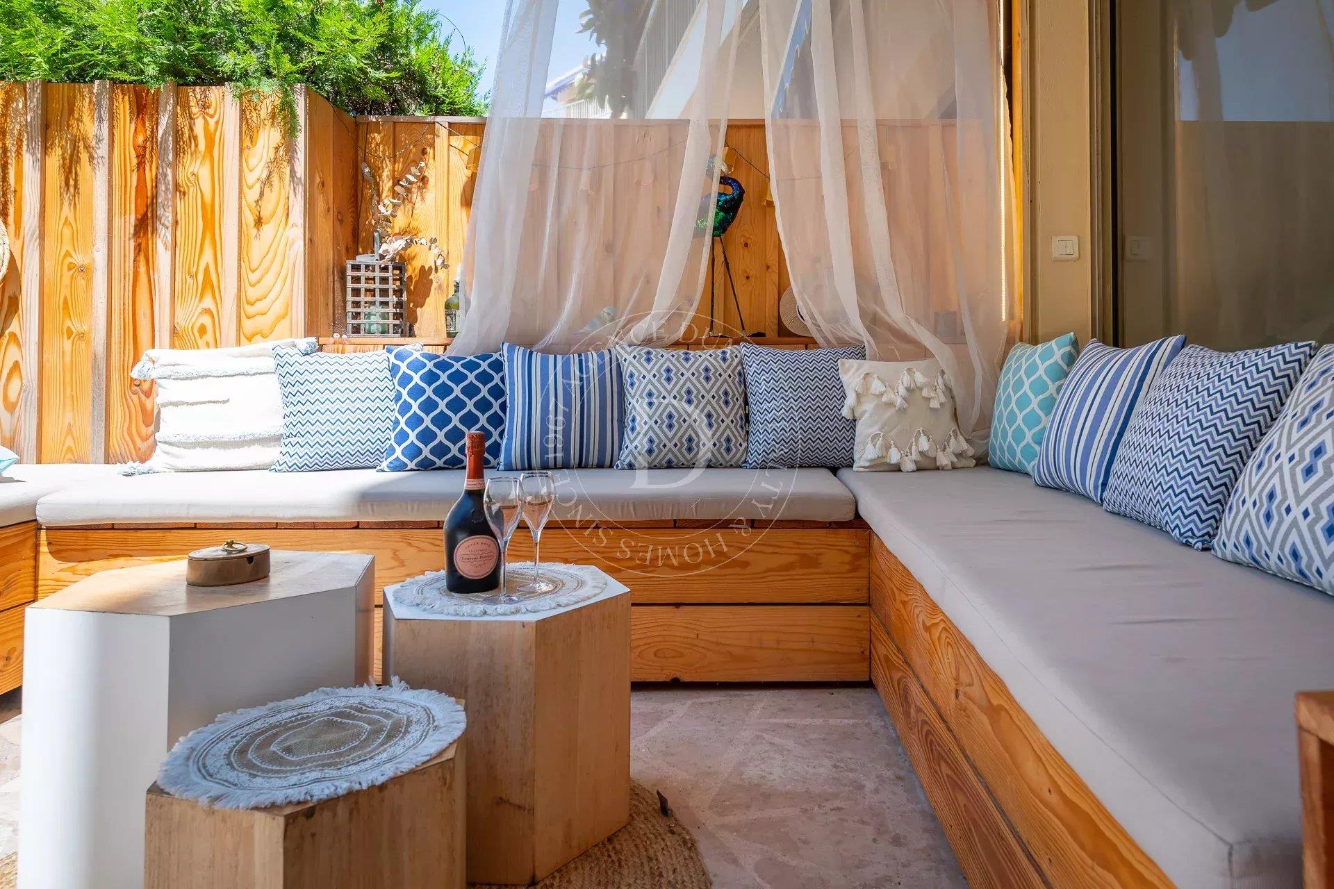 Appartement à vendre, 70m², Saint-Jean-Cap-Ferrat