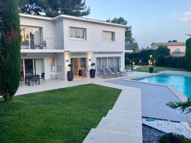 Maison à louer, 150m², Antibes