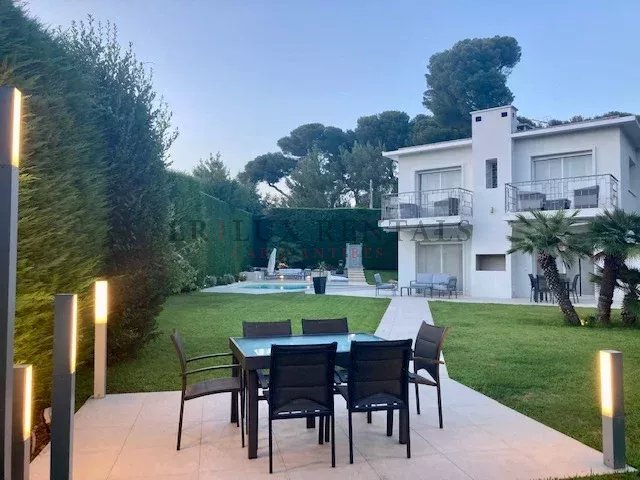 Maison à louer, 150m², Antibes