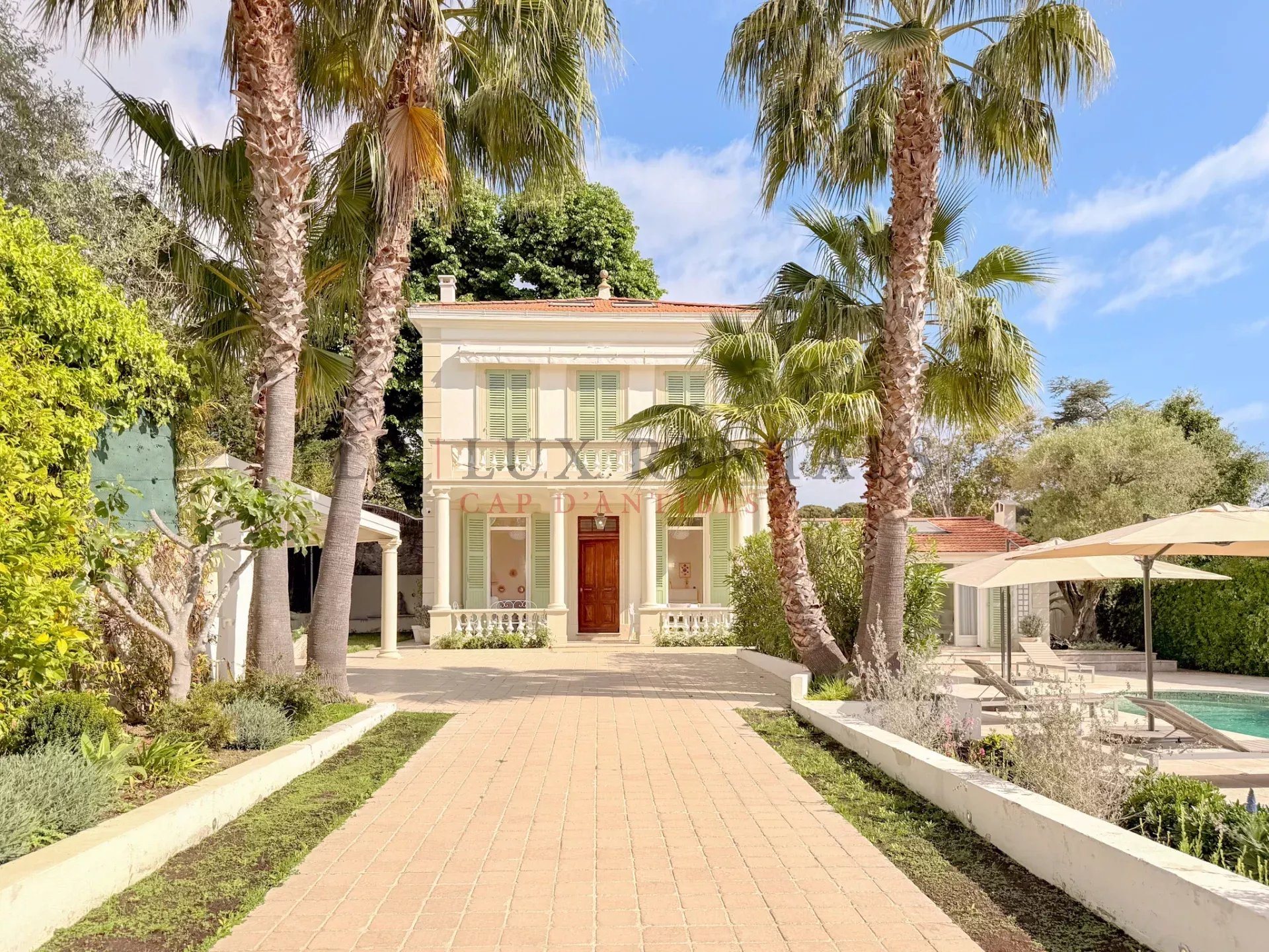 Maison à louer, 200m², Antibes