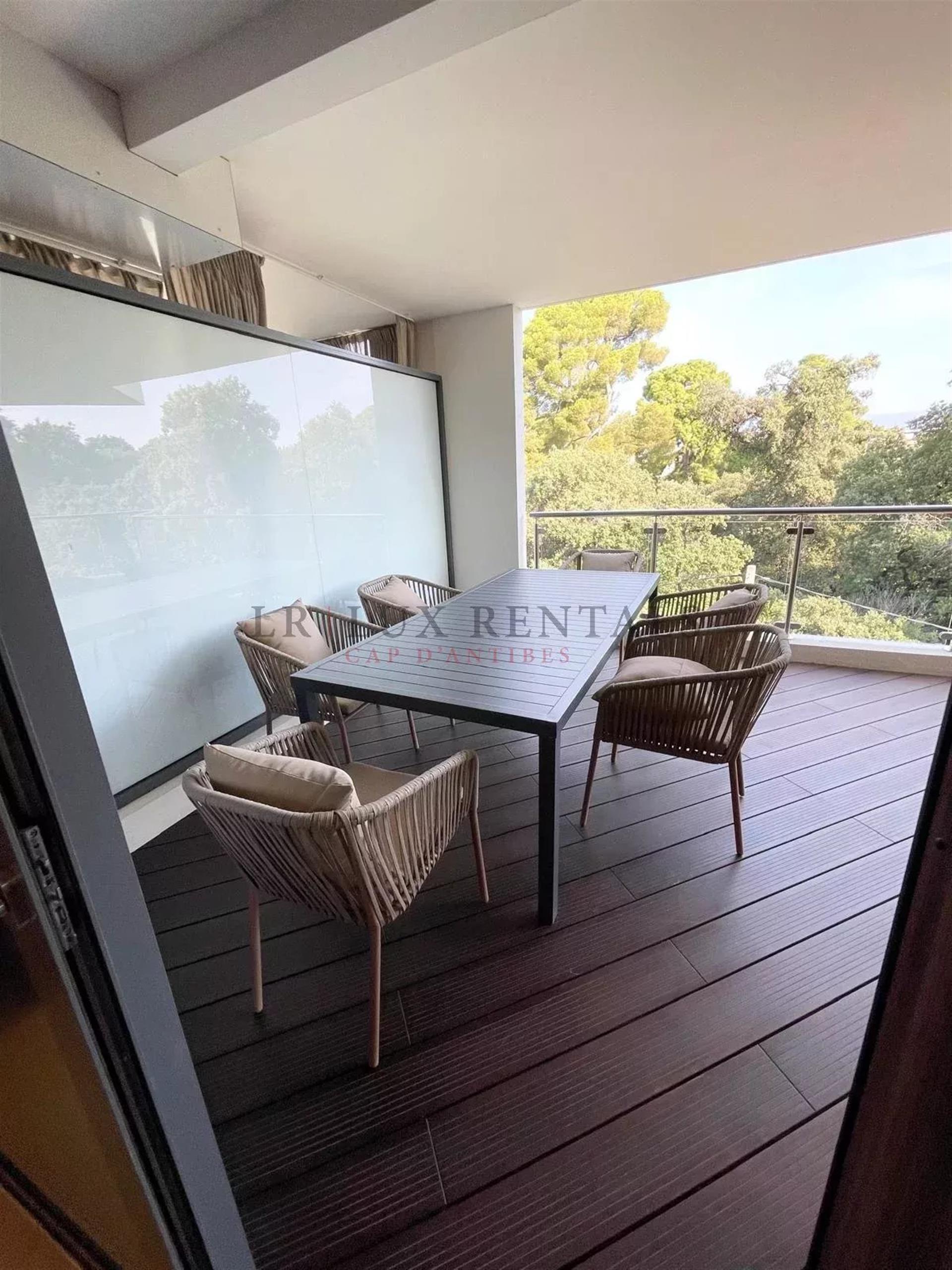 Appartement à louer, 75m², Antibes