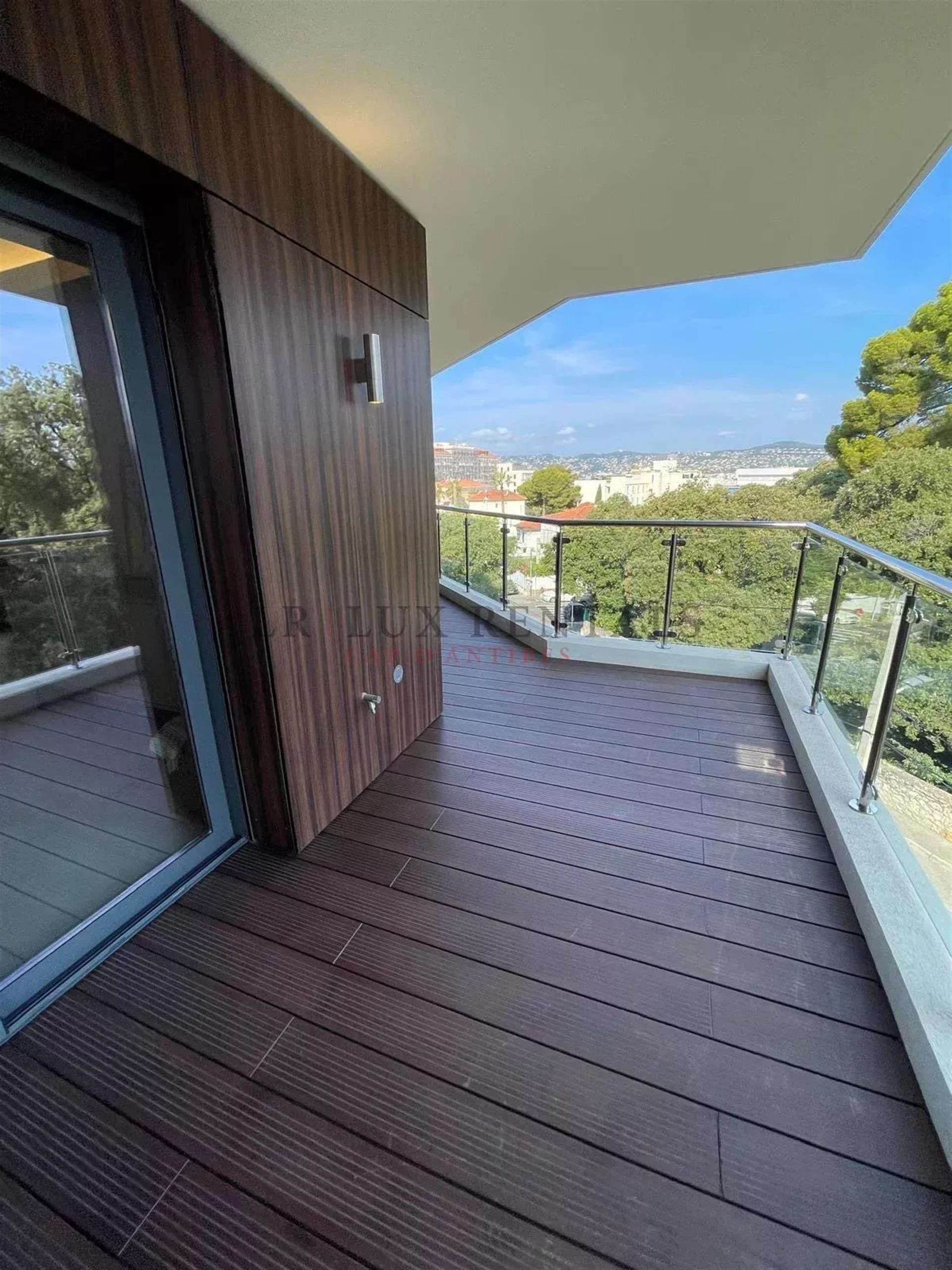 Appartement à louer, 75m², Antibes