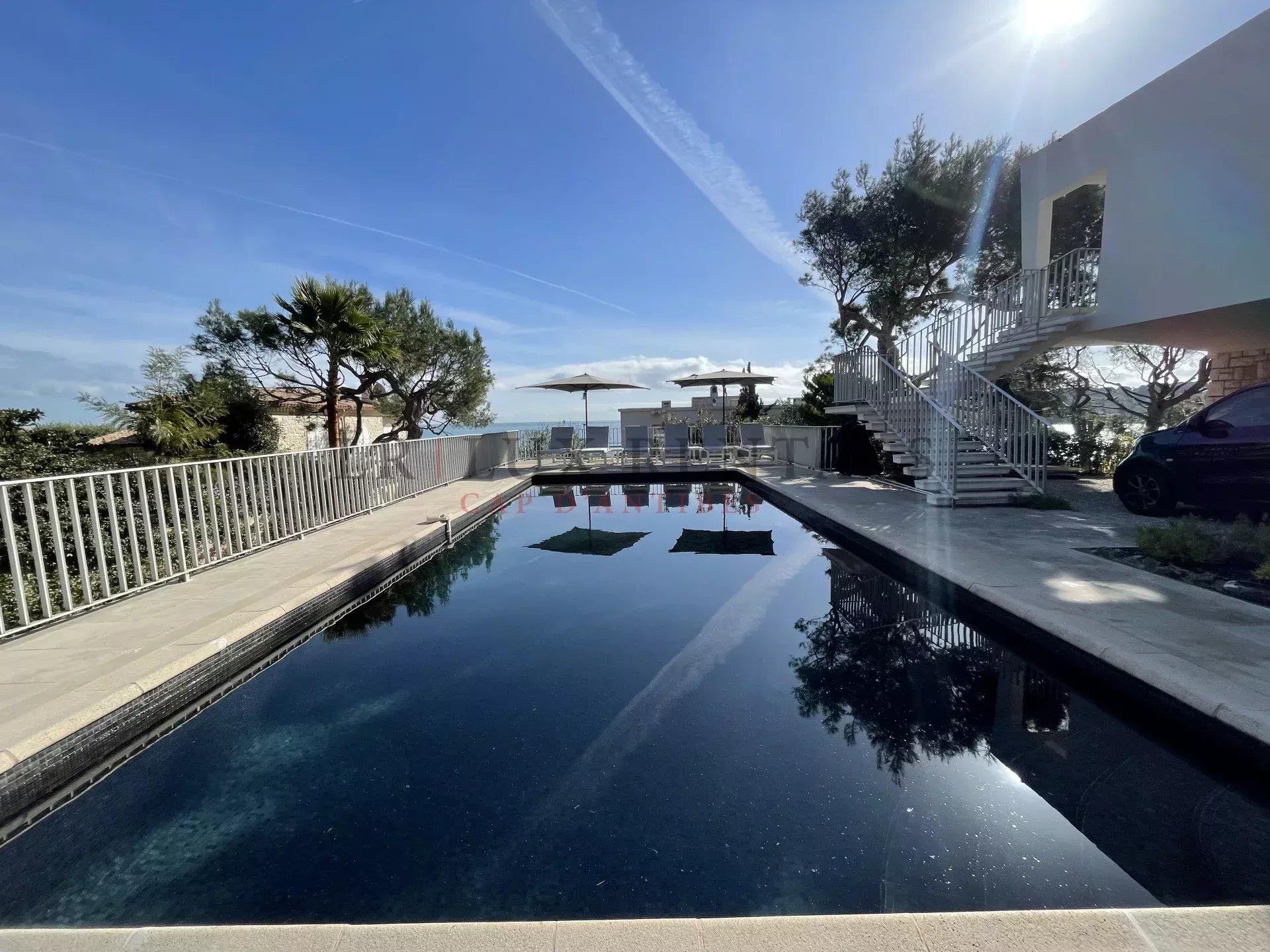 Maison à louer, 169m², Antibes