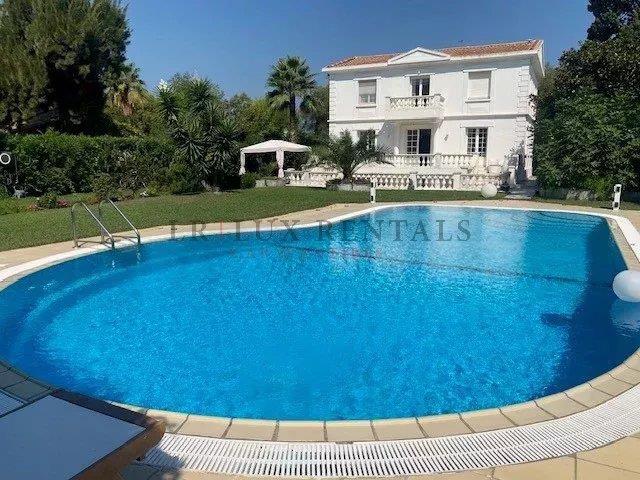 Maison à louer, 220m², Antibes