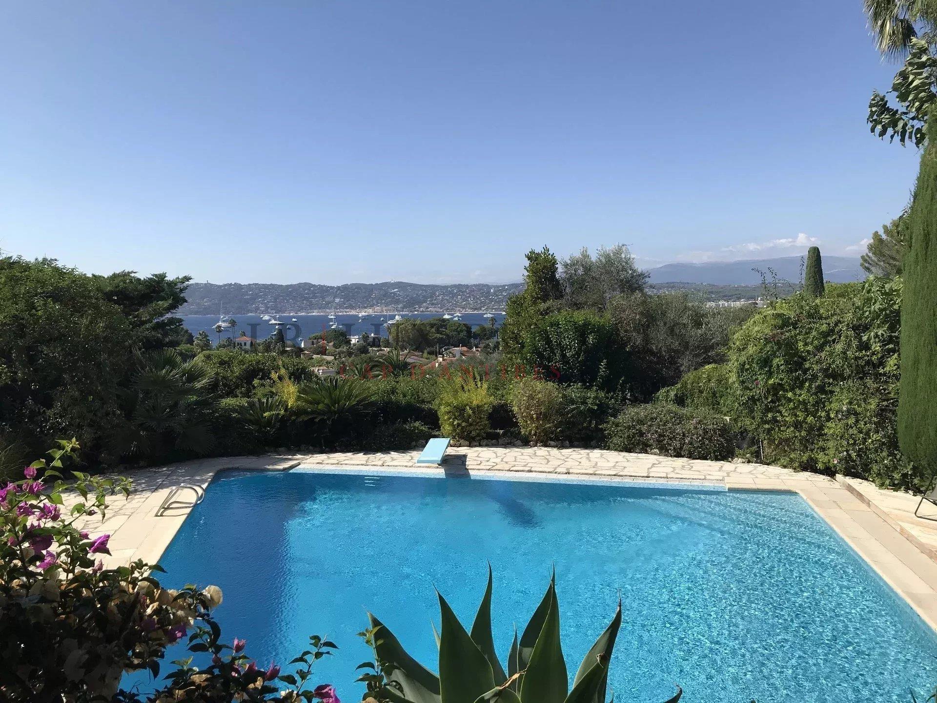 Appartement à louer, 130m², Antibes