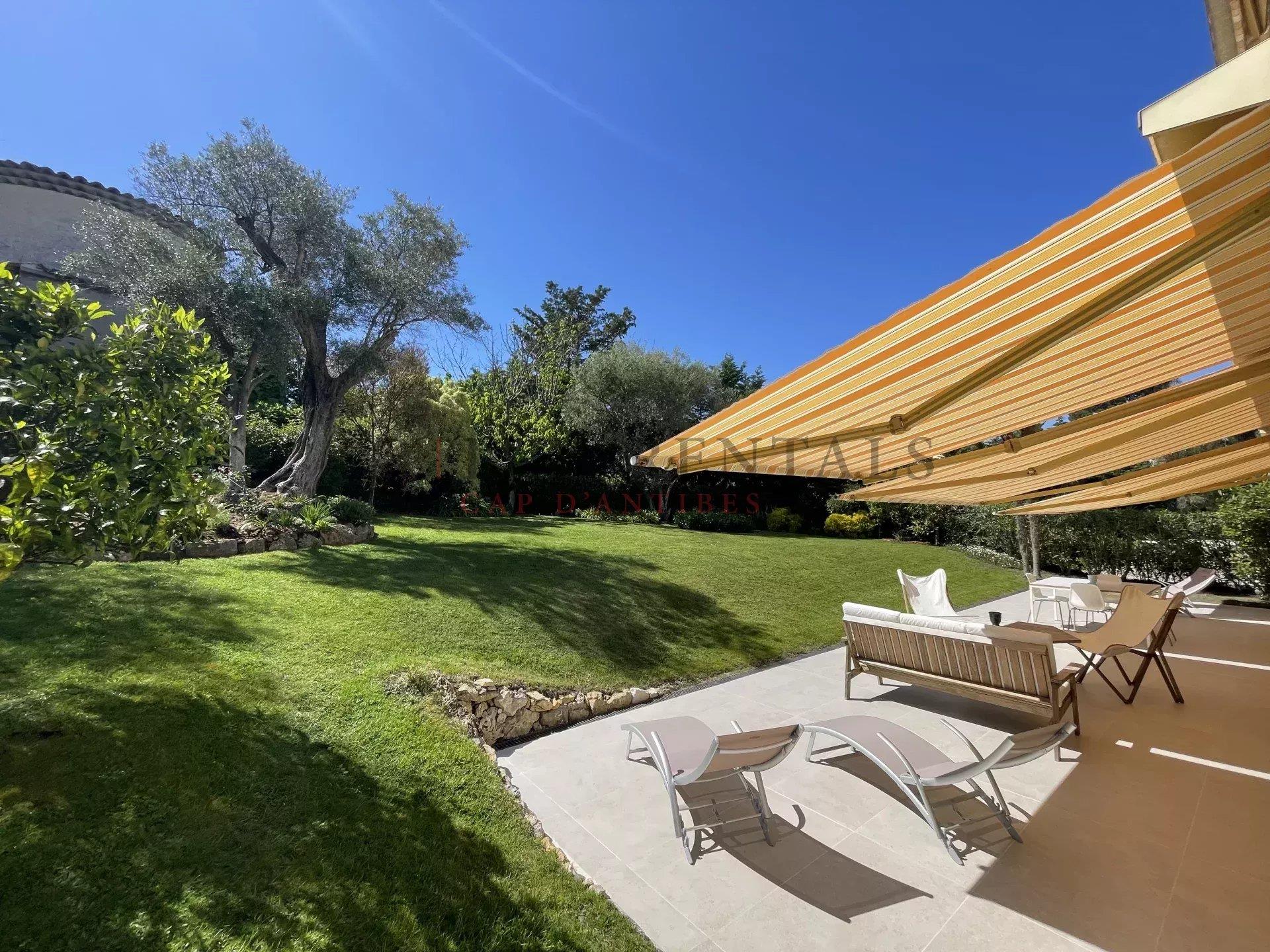 Appartement à louer, 100m², Antibes