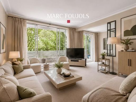 Appartement 5 pièces 127 m² · à Paris 16ème · 127 m² · 1 460 000 €