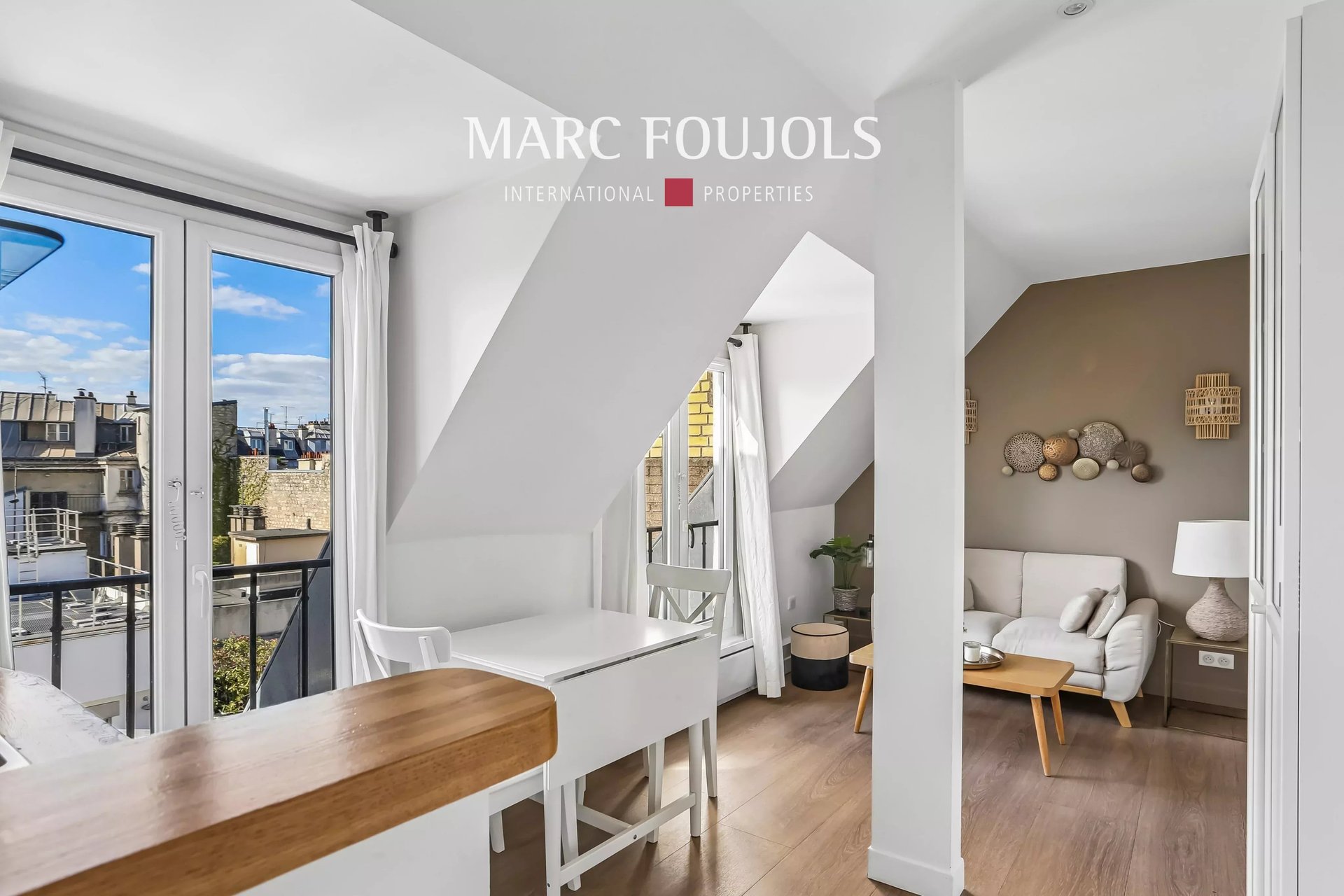 Appartement – Paris 16 - Vue 2