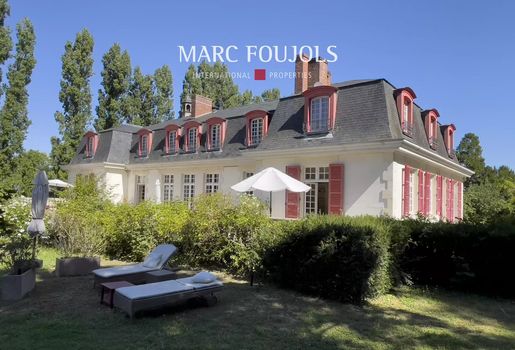 Maison 19 pièces 902 m² · à Fontainebleau · 902 m² · 3 700 000 €