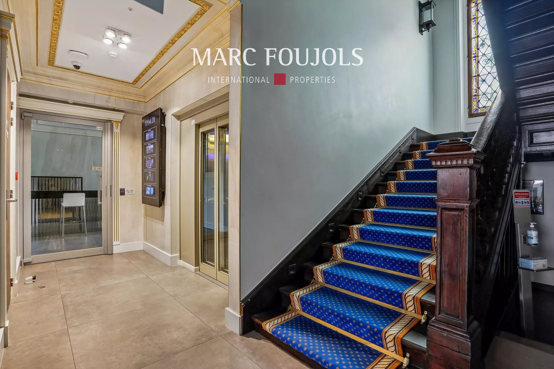 House in Paris 8 - View 5
