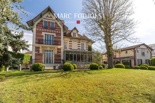 Maison 13 pièces 347 m² · à Livry-Gargan · 347 m² · 1 340 000 €