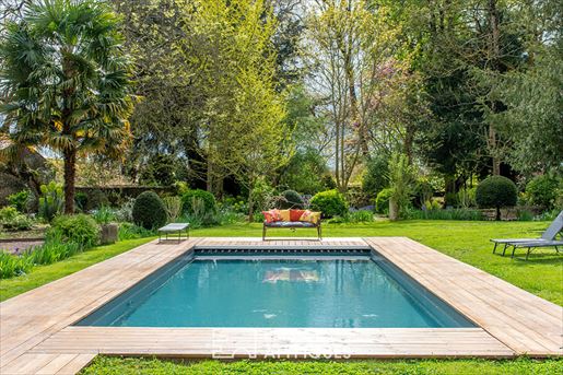 Maison 15 pièces 486 m² · à Maillezais · 486 m² · 948 000 €