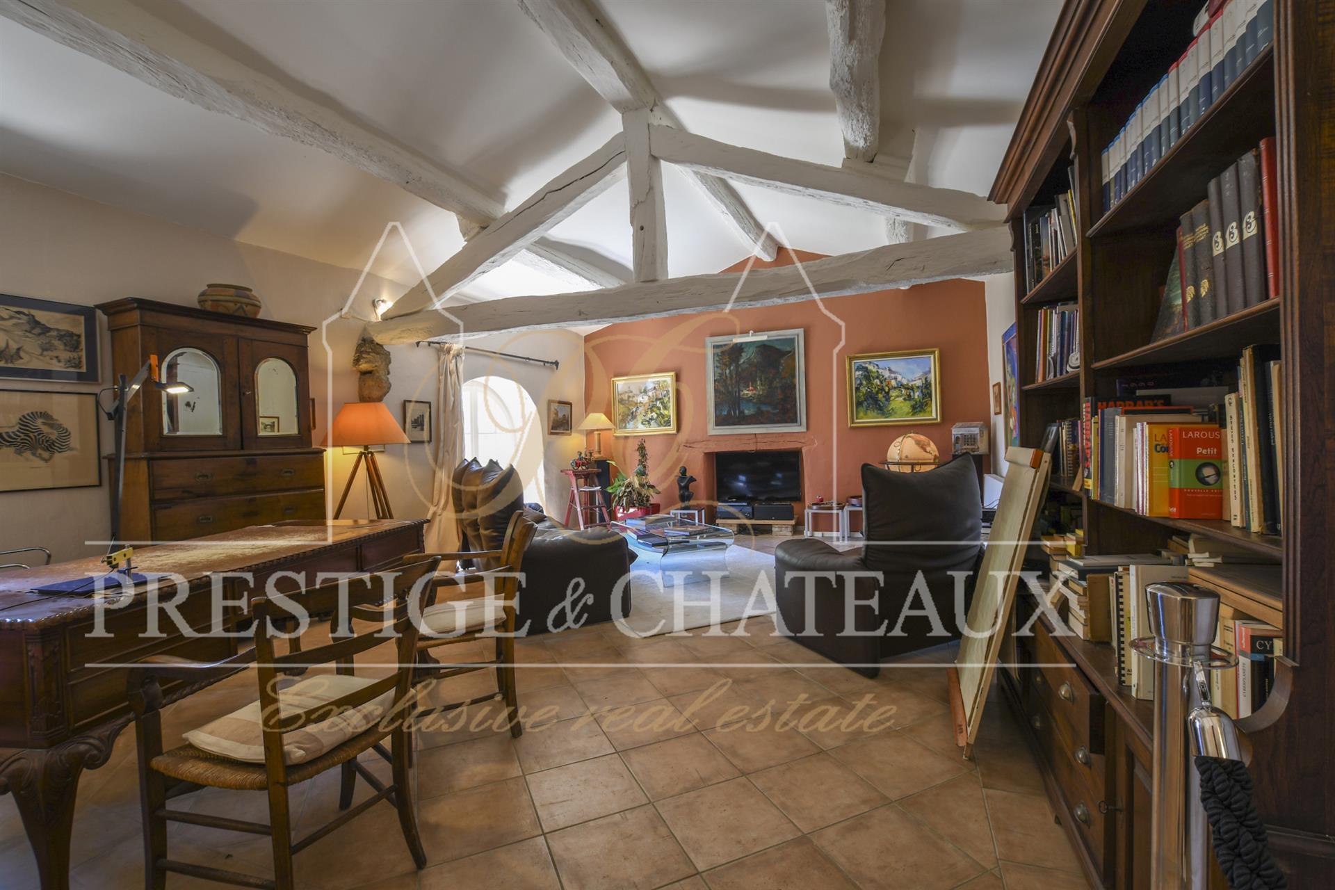 Maison à vendre, 500m², Grignan