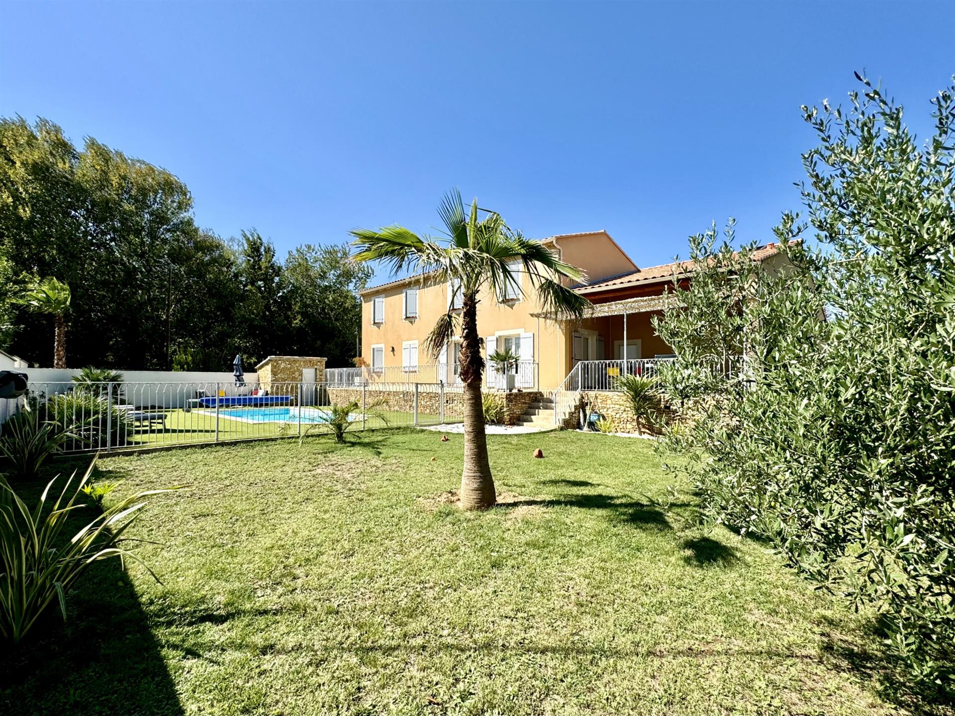 Maison à vendre, 200m², Piolenc