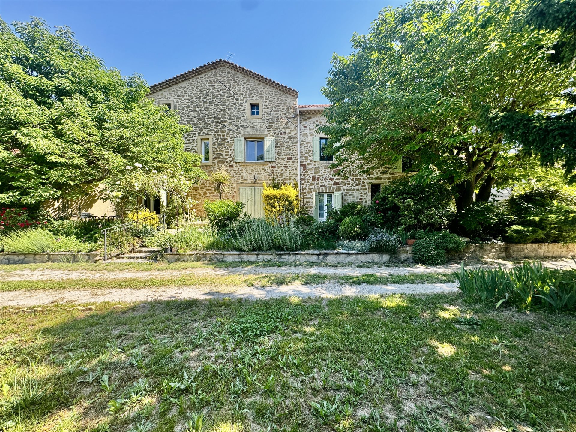 Maison à vendre, 356m², Travaillan