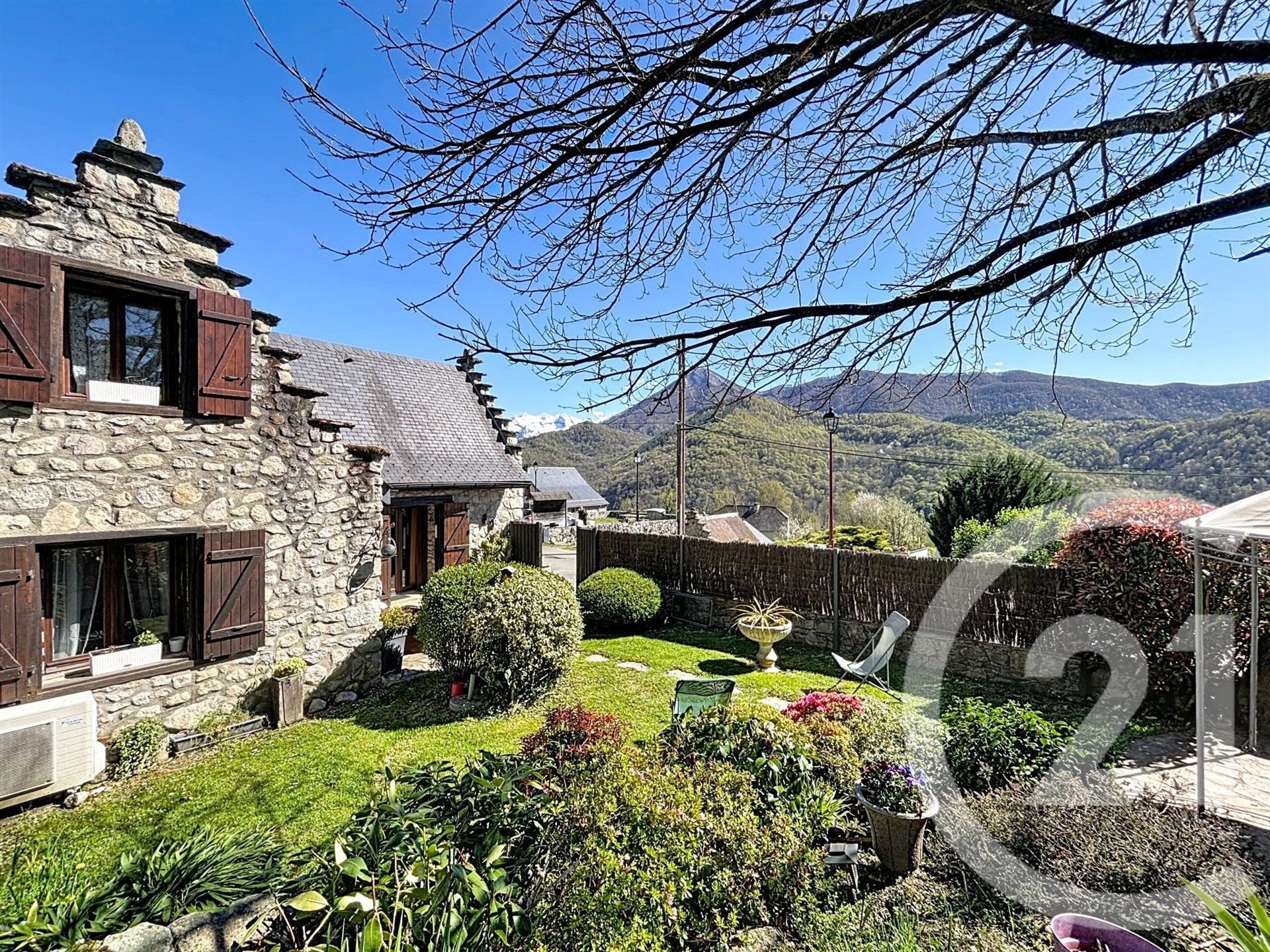 Maison à vendre, 75m², Ercé