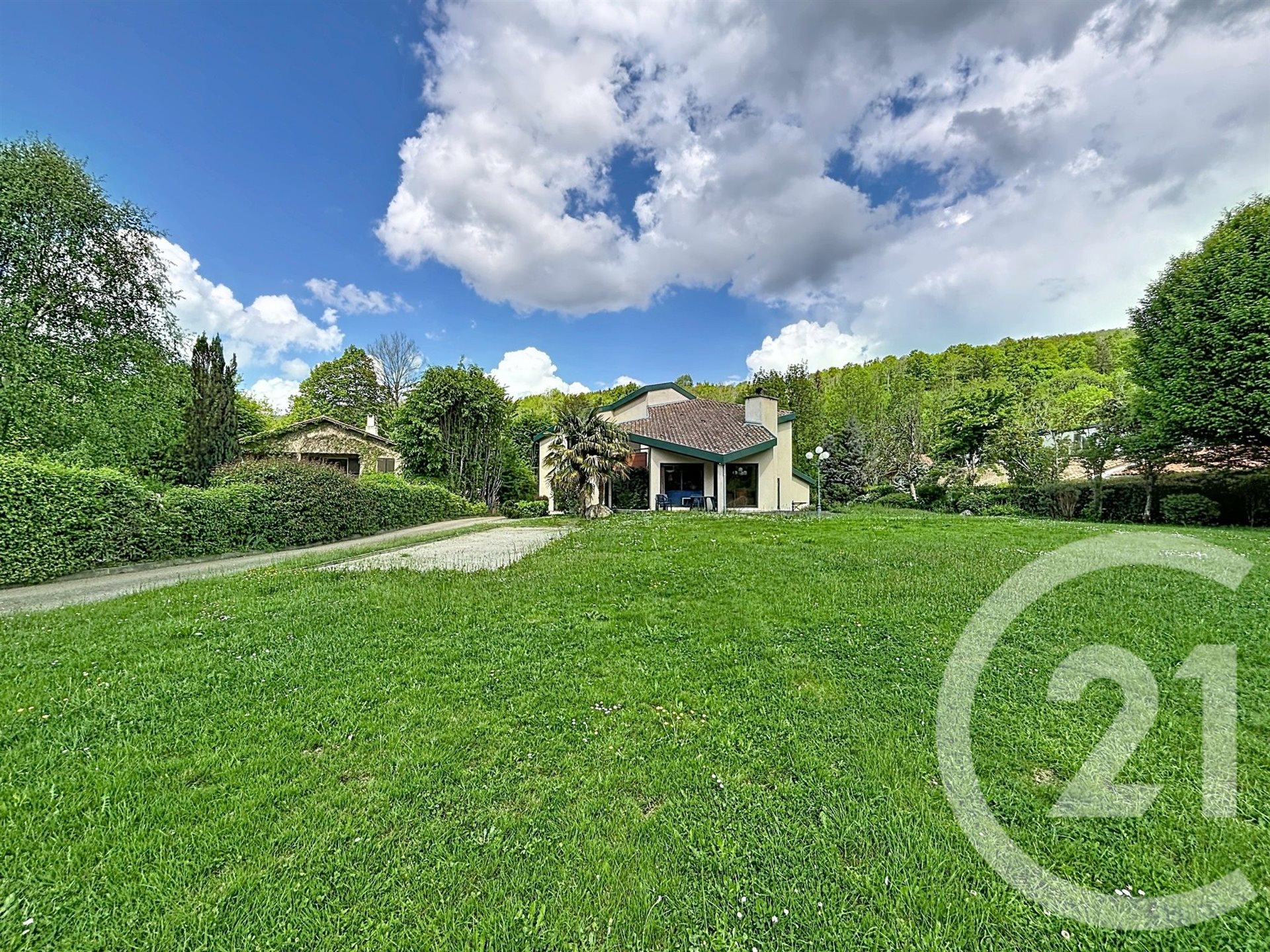 Maison à vendre, 276m², Oust