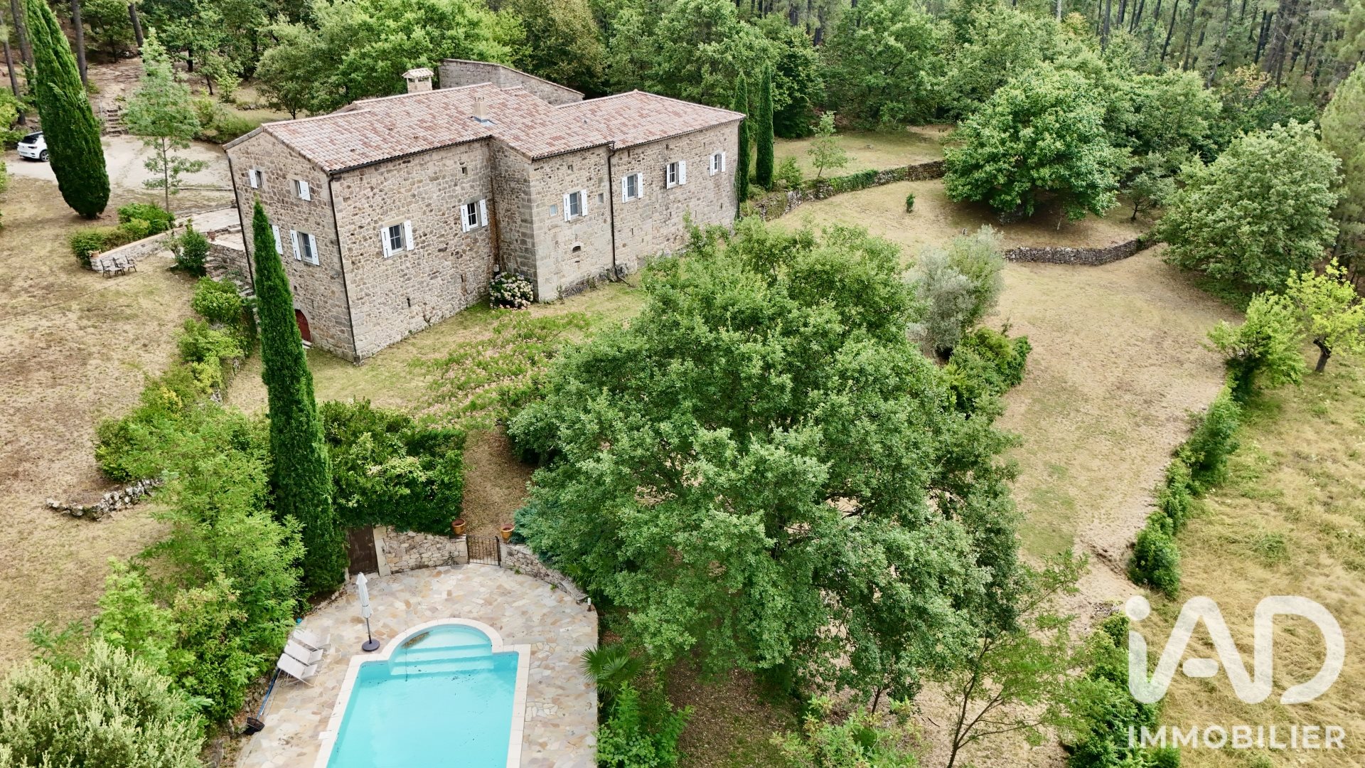 Maison à vendre, 404m², Ailhon
