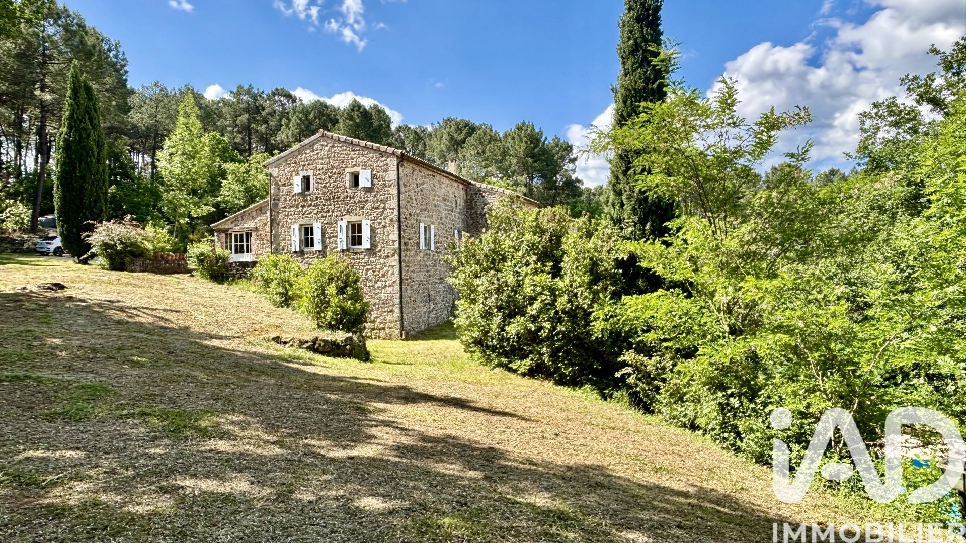 Maison à vendre, 404m², Ailhon