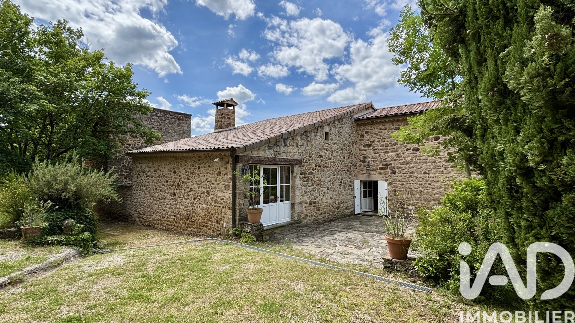 Maison à vendre, 404m², Ailhon