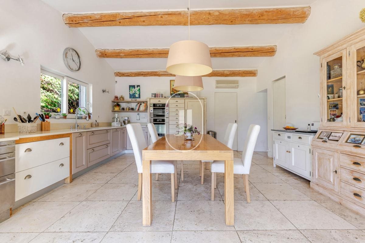 Maison à vendre, 331m², Cucuron