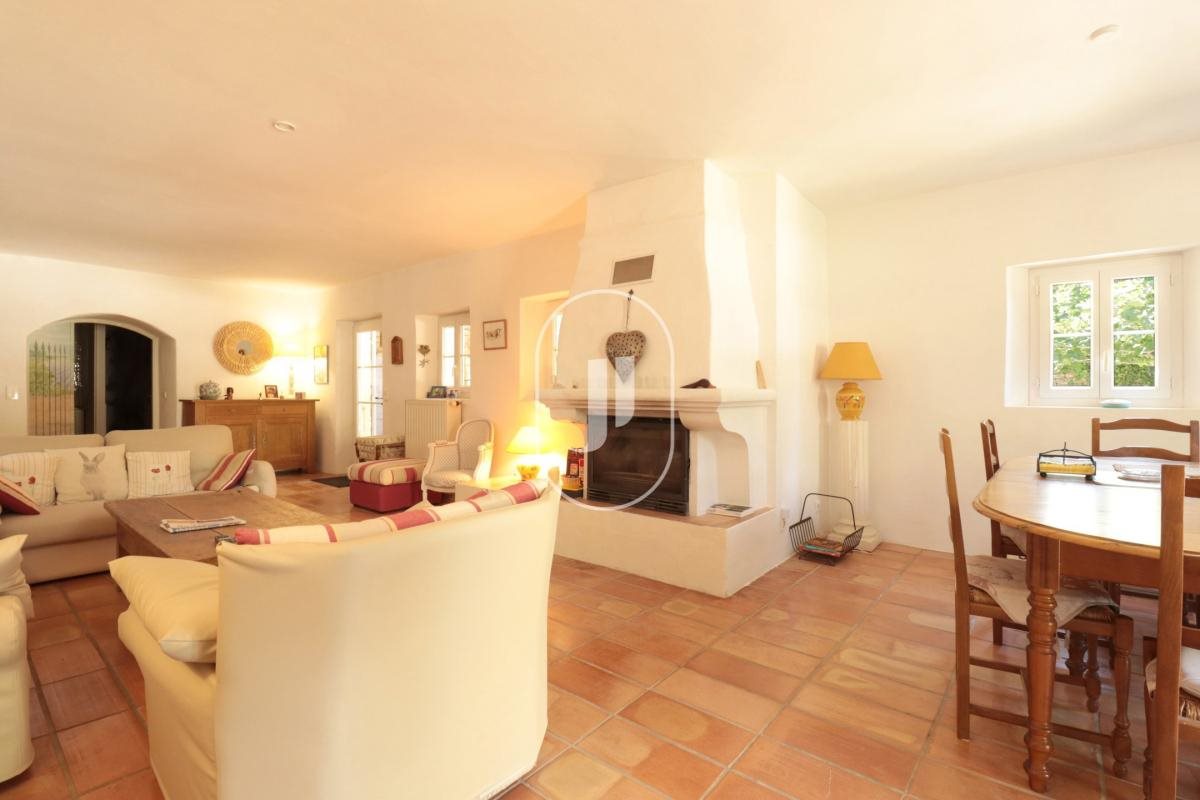 Maison à vendre, 220m², Gordes