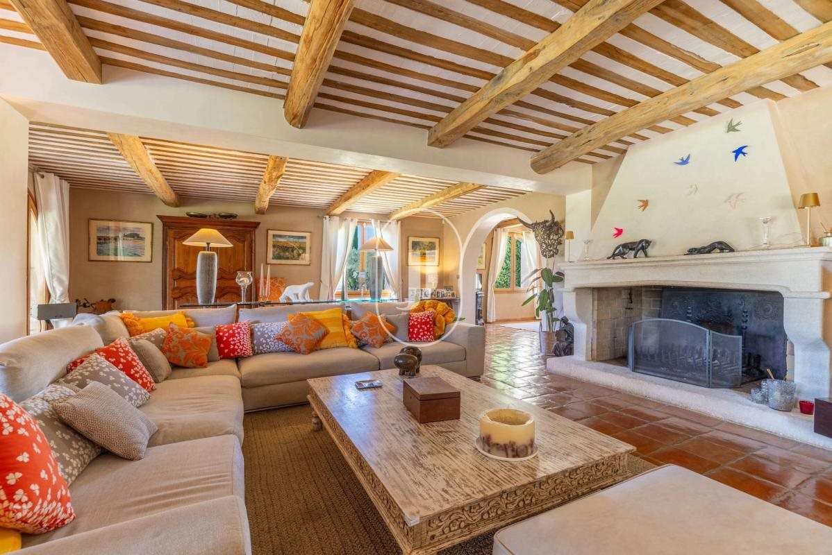 Maison à vendre, 297m², Lourmarin