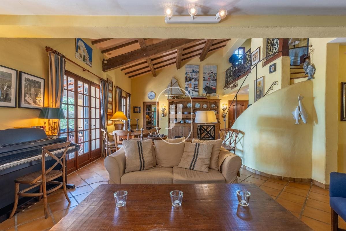 Maison à vendre, 188m², Cabrières-d'Avignon